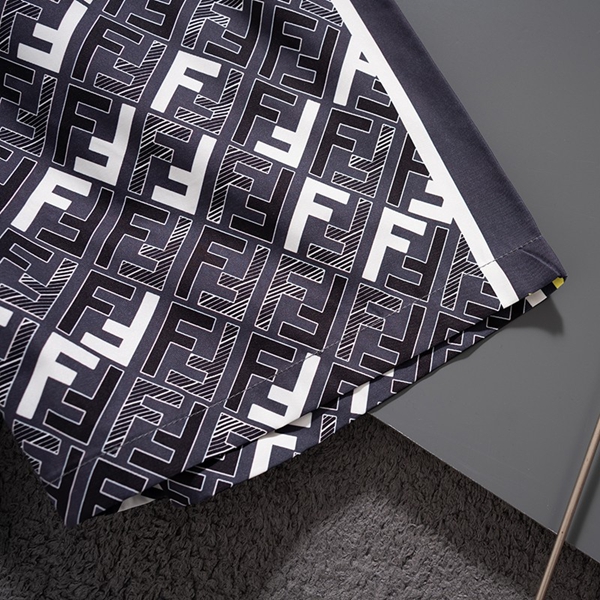 ブランドハーフパンツ角部分ディテール